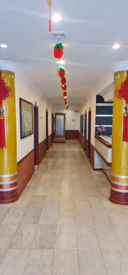Paradise Hotel Tanjung Pinang Exterior foto