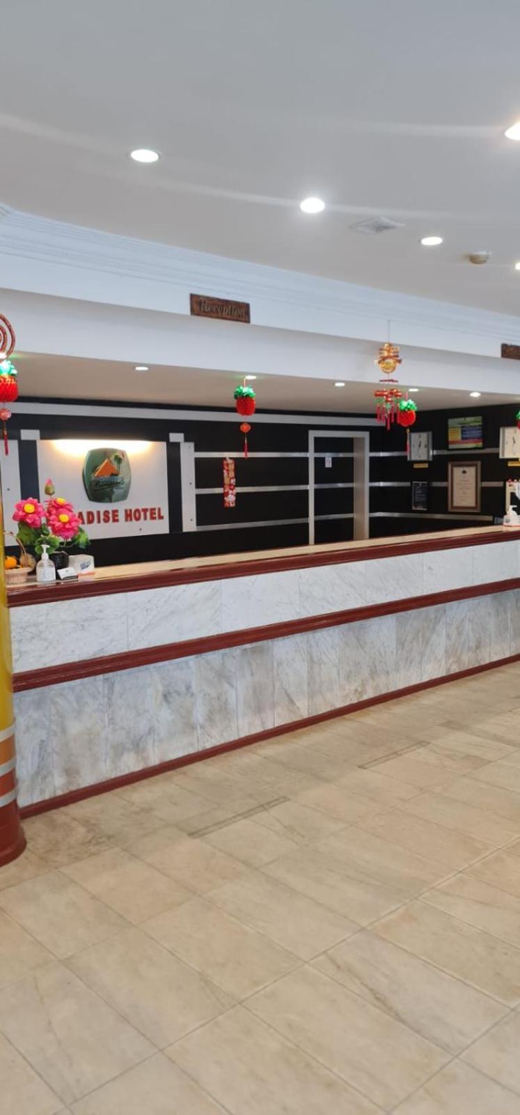 Paradise Hotel Tanjung Pinang Exterior foto
