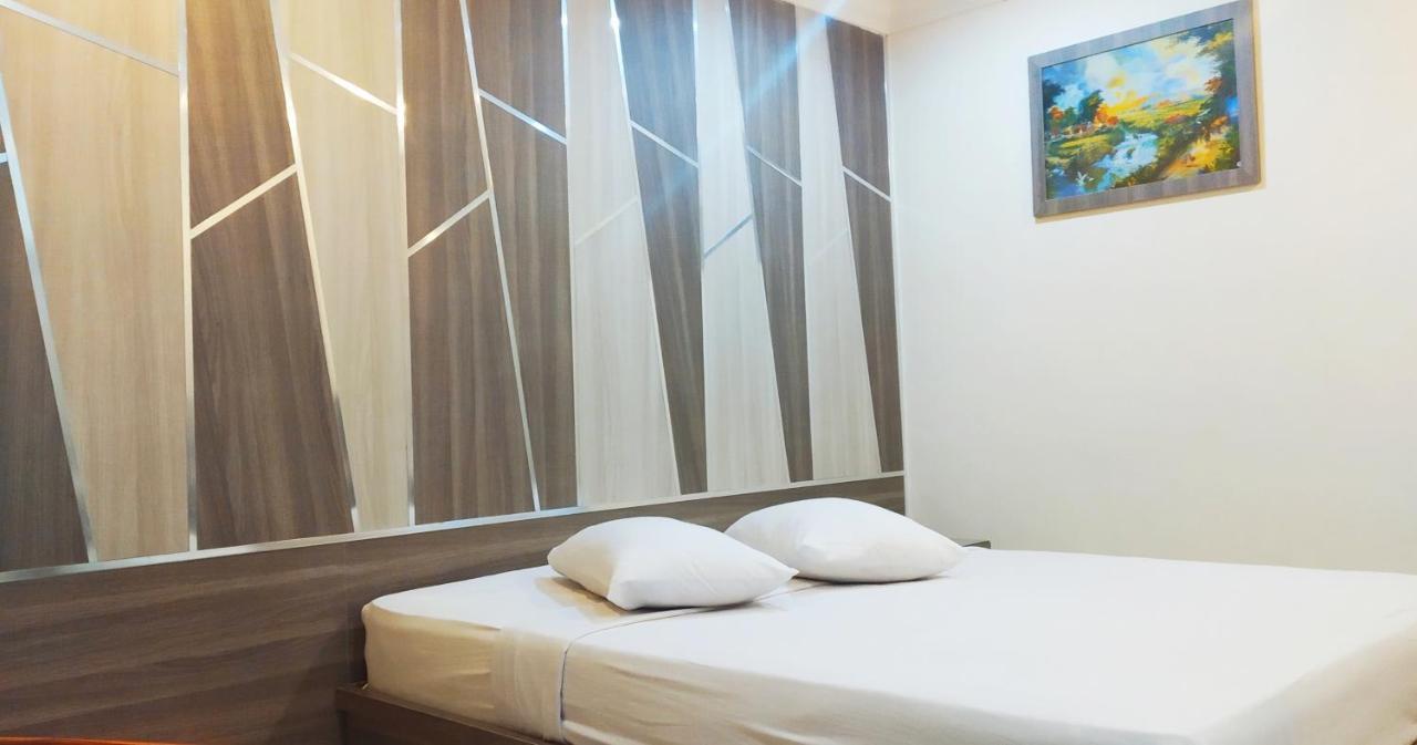 Paradise Hotel Tanjung Pinang Exterior foto